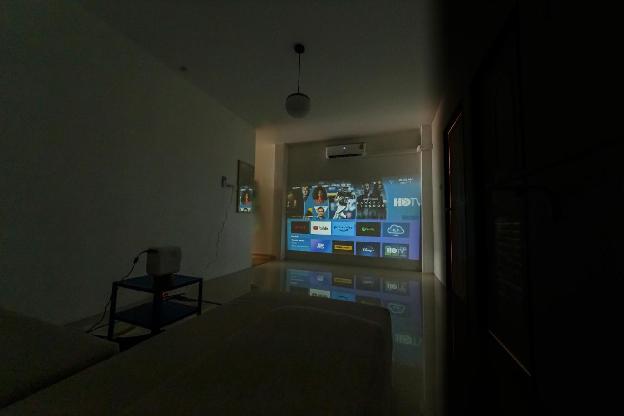 De Blue Door, Hatyai Hatjaj Kültér fotó