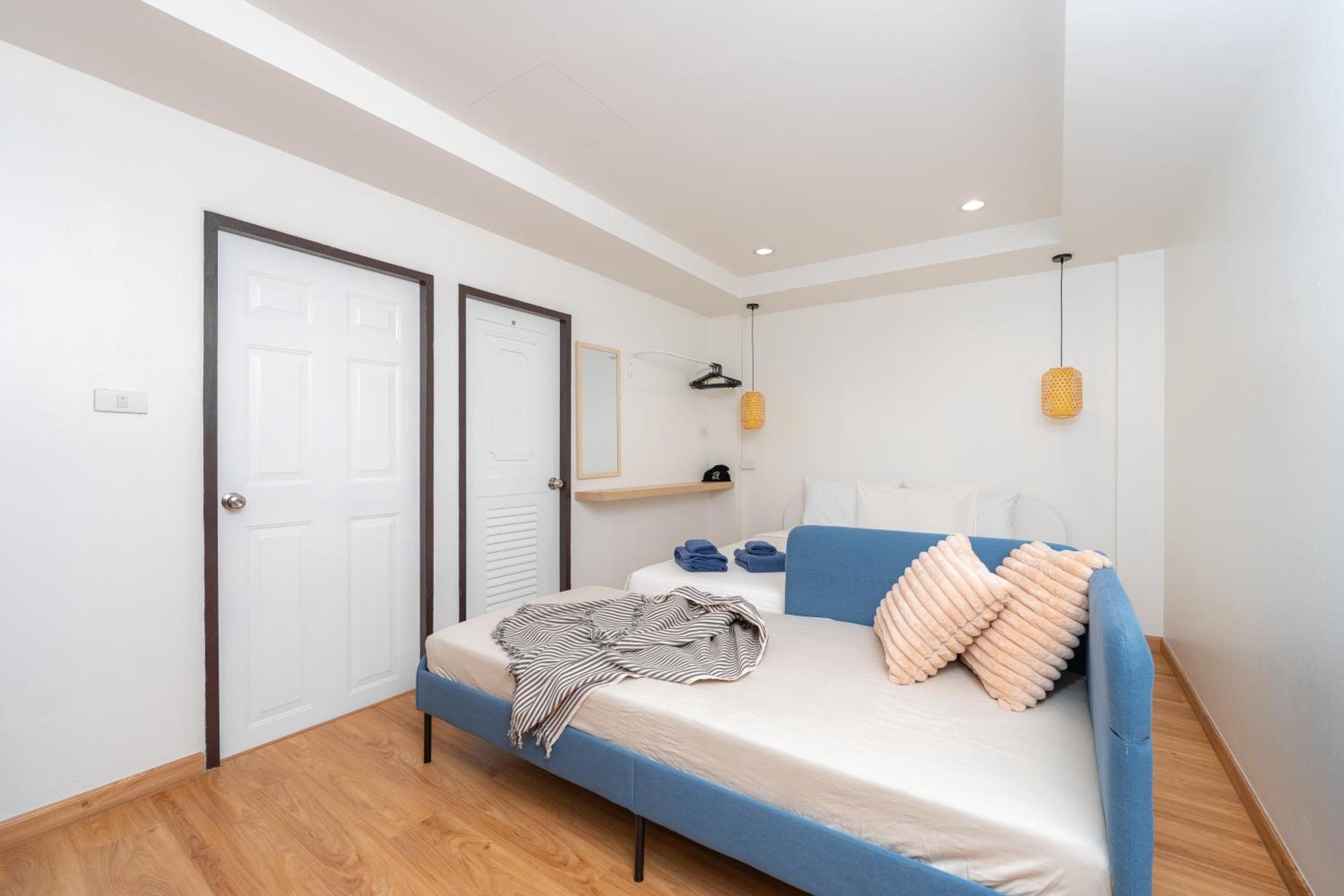 De Blue Door, Hatyai Hatjaj Kültér fotó