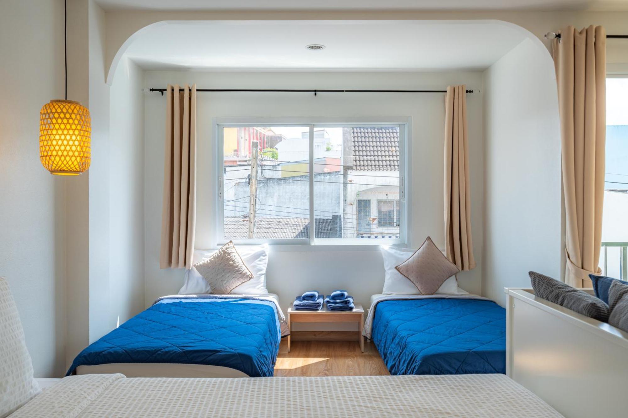 De Blue Door, Hatyai Hatjaj Kültér fotó